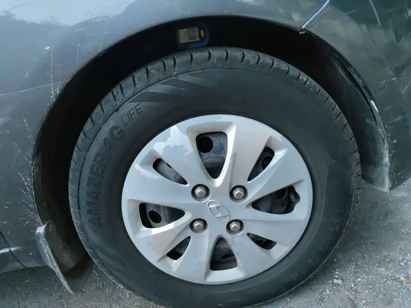2012 Hyundai i10 SPORTZ 1.2, Petrol, Manual, 97,016 km, tyre