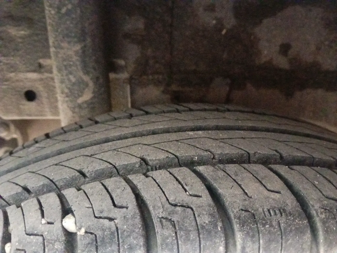 2017 Mahindra KUV 100 NXT K6+ D 6 STR, Diesel, Manual, 88,056 km, tyre