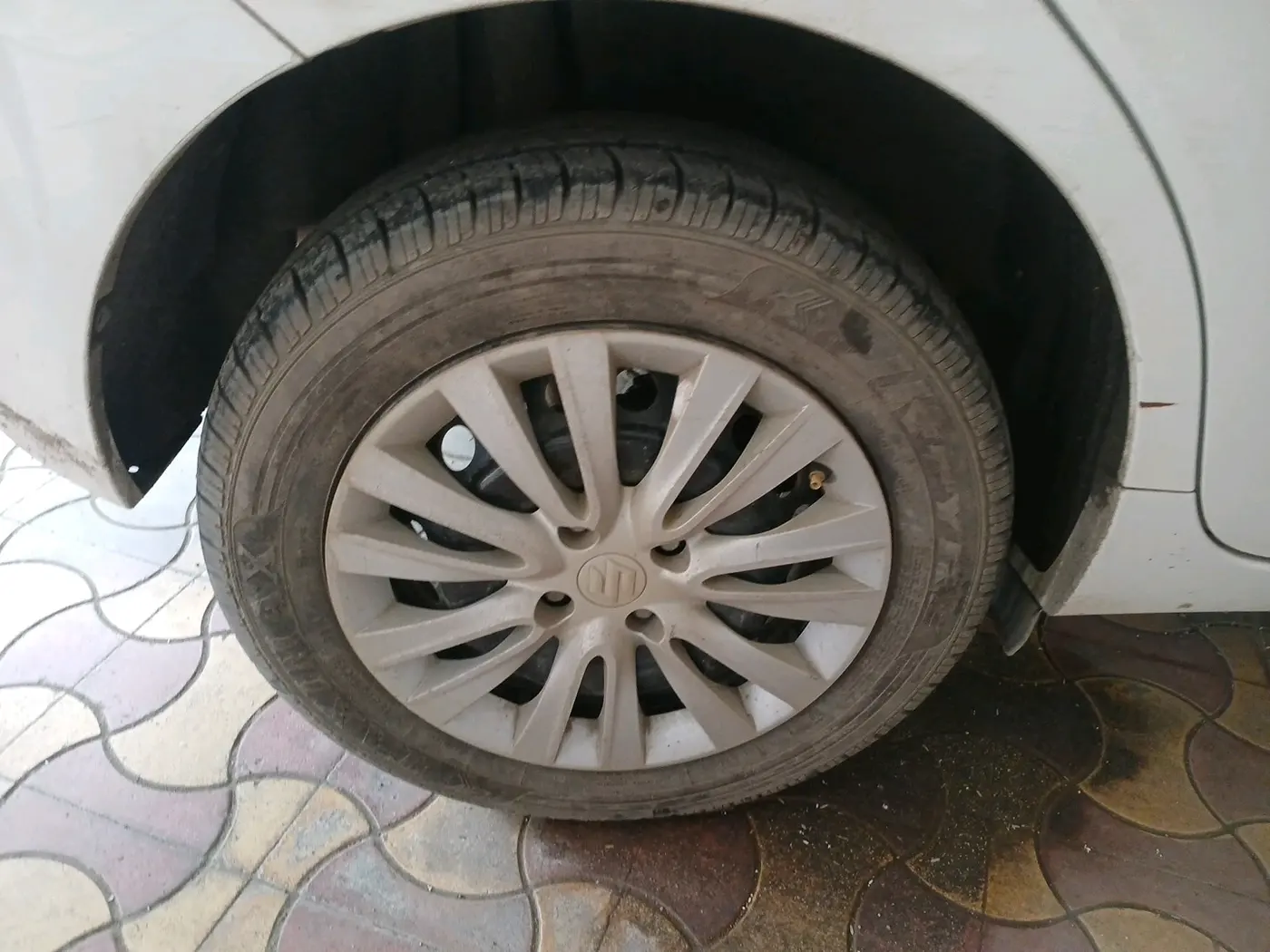 2021 Maruti Baleno DELTA PETROL 1.2, Petrol, Manual, 1,33,789 km, tyre