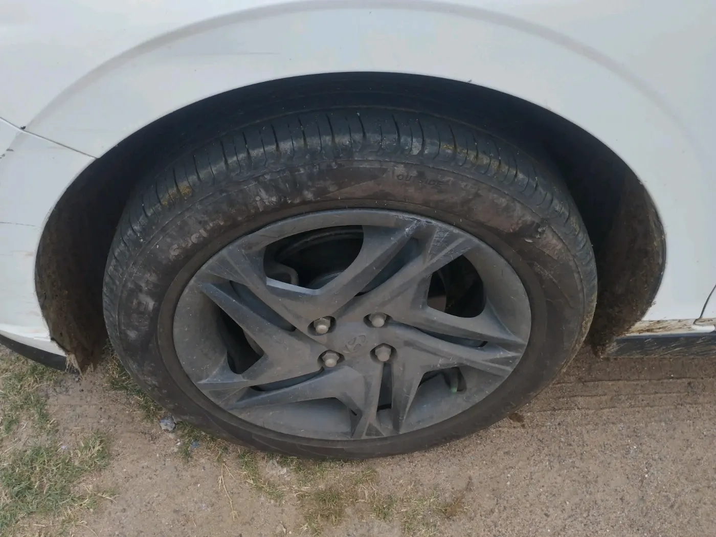 2023 Hyundai NEW I20 SPORTZ 1.2 MT, Petrol, Manual, 1,12,840 km, tyre
