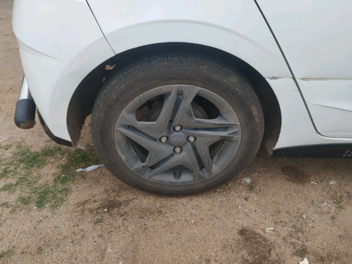 2023 Hyundai NEW I20 SPORTZ 1.2 MT, Petrol, Manual, 1,12,840 km, tyre